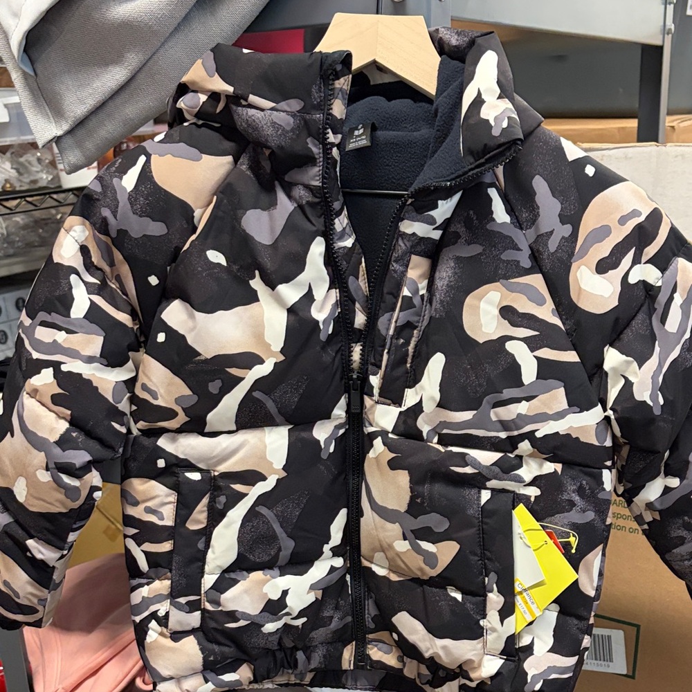 Puffer Jacket - Picture 2 of 3